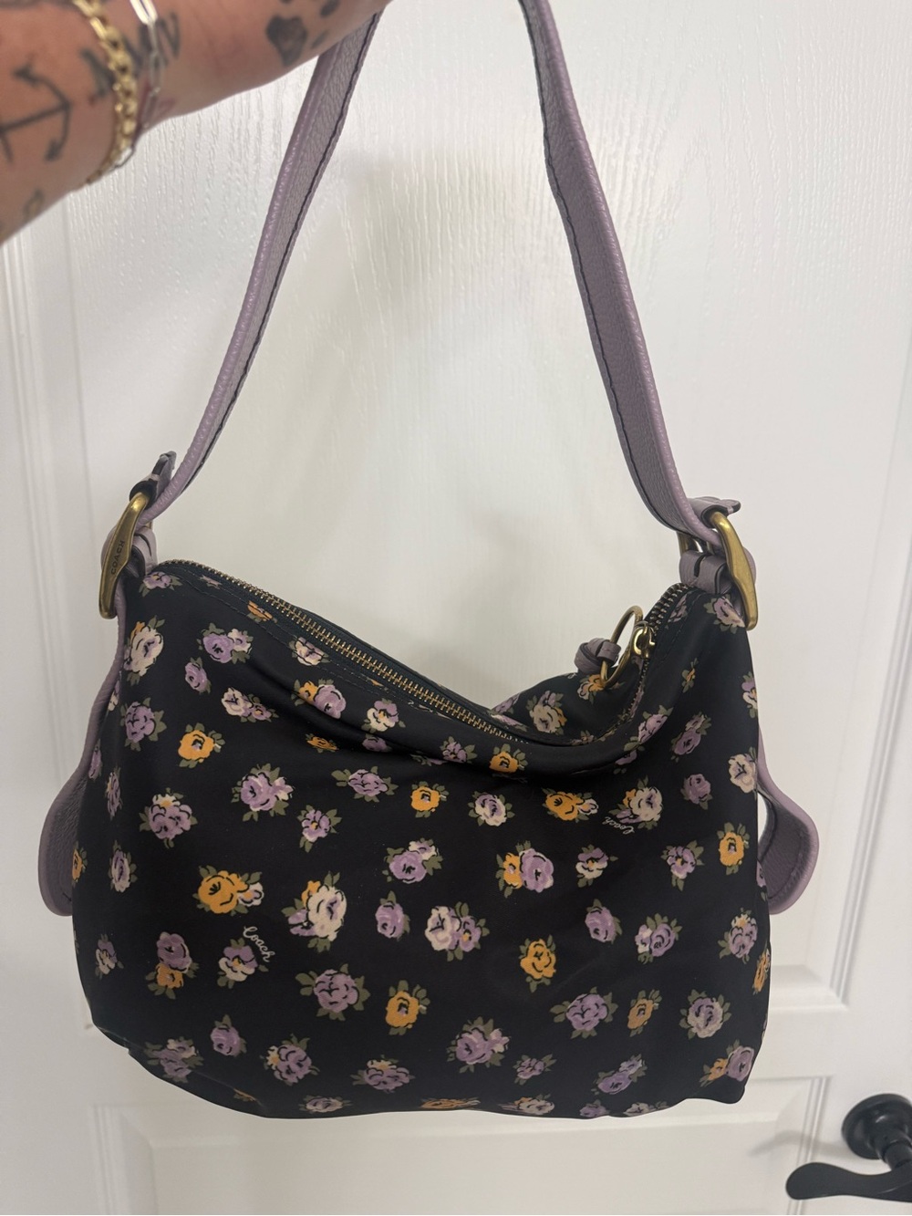 Vintage Coach Shoulder Bag Black Nylon Rose Print Lavender Leather No.A2022 596 - Picture 4 of 7